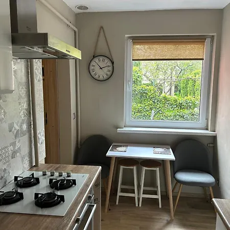 Dwupokojowy Z Ogrodem * 포즈난