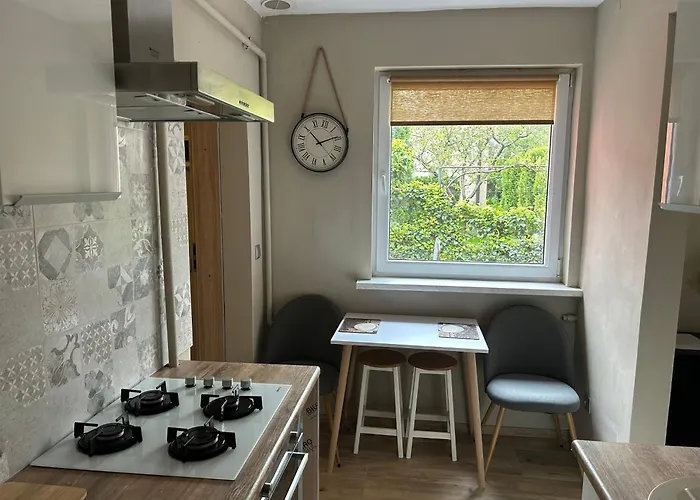 Dwupokojowy Z Ogrodem * 포즈난